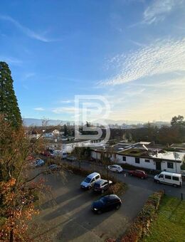 Sonniges Wohnen über den Dächern Freiburgs: 3-Zimmer-Erbpacht-Whg mit Aussicht und Nähe zum Seepark - Freiburg (Breisgau)