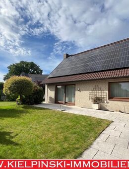 Gepflegtes 4-6-Zimmer-EFH mit PV, Vollkeller, Garage + Kachelofen in ruhiger Lage von Barsbüttel - Barsbüttel