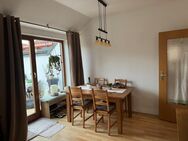 Tolle 3-Zi.-Wohnung im DG mit Fußbodenheizung + ausgeb. Spitzboden , Balkon u. Tiefgaragenplatz - Unterwellenborn