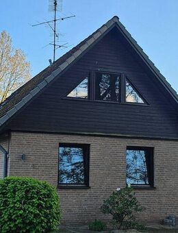 Gepflegtes Einfamilienhaus auf großem Grundstück mit traumhaftem Wintergarten zu verkaufen - Vahlde