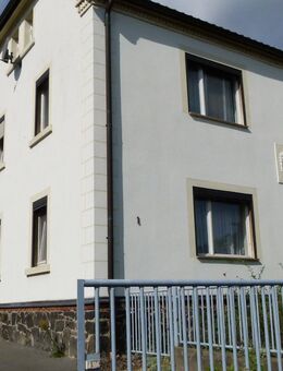 Einfamilienhaus mit Werkstatt und Lagerhalle - Riesa