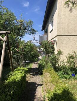 Stilvolle 4-Zimmerwohnung mit Balkon, Garten, EBK und Garage in Sulzbach an der Murr - Sulzbach (Murr)