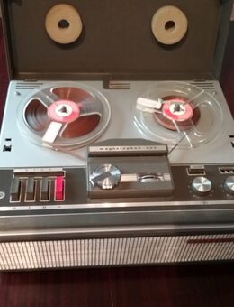 Telefunken Magnetophon 203 mit Mikrofon und Band. - Frauenberg