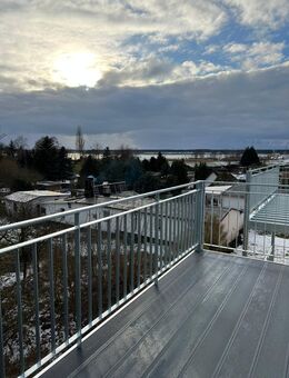 Peenemünde, Erstbezug mit Balkon & Hafenblick auf die Peene - Peenemünde