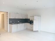 NEUBAU GERÄUMIGE BARRIEREFREIE-BEHINDERTENGERECHTE 2 ZIMMER-WOHNUNG IM EG- MIT RAMPE-NEUE EBK - Schweinfurt