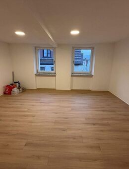 Renovierte 2-3-Zimmer-Wohnung - zentrale Altstadtlage in Gundelsheim mit EBK - Gundelsheim (Baden-Württemberg)