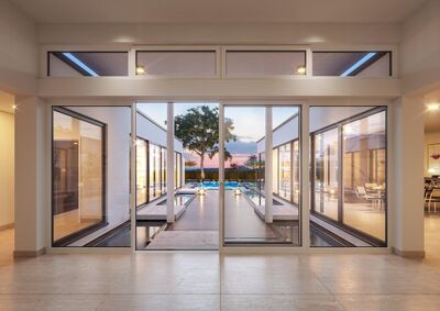 Platz für alle! Exklusiver lichtdurchfluteter Neubau aus dem Hause BIEN ZENKER inkl. Baugrundstück