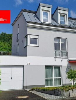 Exklusive Doppelhaushälfte in Friedrichsdorf - viel Platz für die ganze Familie - Friedrichsdorf