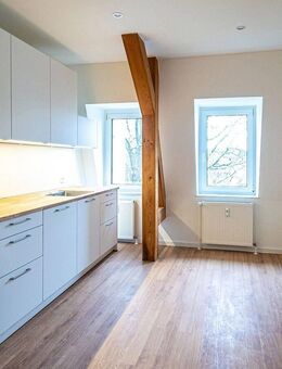 Großzügig und hell - Mansardwohnung mit Marken-EBK, Tageslichtbad mit Dusche, etc. - Dresden