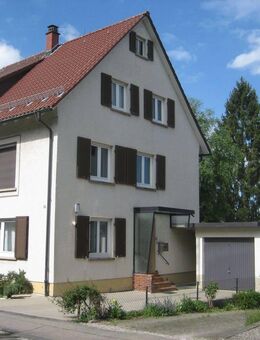 Schönes 1-2 Familien-Wohnhaus mit Charme in begehrter Wohnlage von VS-Schwenningen - Villingen-Schwenningen