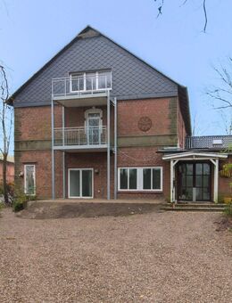 Wohnen wie im eigenen Haus: Großzügige EG-Wohnung mit Garten und Stellplätzen - Oersberg