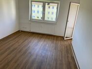 Schöne 2,5-Zimmer Wohnung mit neuen Bodenbelägen und Balkon zu vermieten - Schlüchtern