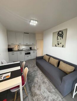 Schicke 2-Zimmer Wohnung (2 Balkone) - Düsseldorf Altstadt nähe Carlsplatz - Düsseldorf