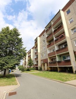 Ihr neues Zuhause: 3-Zimmer-Wohnung mit Balkon in Bieblach-Ost - Gera