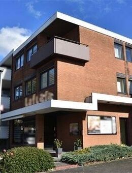 Zentrales Wohn- und Geschäftsgebäude in Steinhagen - Steinhagen (Nordrhein-Westfalen)