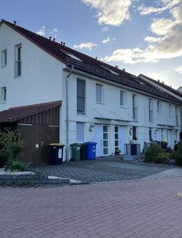 35423 Lich Modernes, energieeffizientes Reihenmittelhaus mit Garten und Stellplatz in schöner Lage - Lich