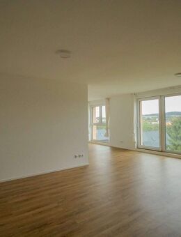junges 2-Zimmer-Appartement mit phantastischem Ausblick - Erstbezug - KEINE Heizkosten !!! - Rodewisch