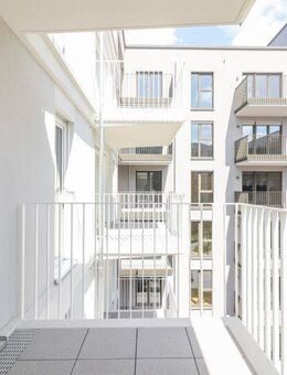 Ihr neues Zuhause: lichtdurchflutete Wohnung mit Balkon, moderner Küche & komfortabler Ausstattung - Frankfurt (Main)