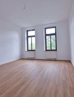 Gepflegte 57 m² Wohnung in Chemnitz mit Balkon, Fernblick & Stellplatz - Chemnitz