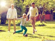 Fußball spielen im EIGENEN Garten - Döbeln