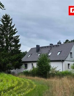 "Draußen vor dem Tore, da steht ein schönes Haus" - Alleinlage und Immobilie mit Flair - Steinhöfel