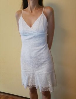 Tolles weißes Kleid für den Sommer - Größe S - sehr guter Zustand - München