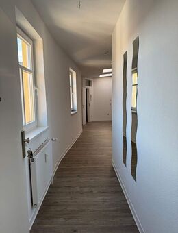 WEIHNACHTSGESCHENK: 1 MONAT MIETFREI! Frisch renoviert zum TOPPREIS mit Tageslichtbad - Magdeburg