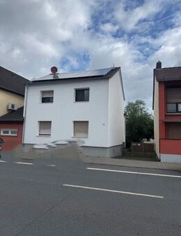 1 Familienhaus ( momentan als Gewerbeeinheit vermietet) - Seligenstadt