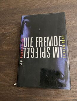 Buch: Judy Mercer - Die Fremde im Spiegel - Vilshofen (Donau) Zentrum