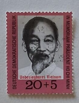 DDR 1970 unbesiegbar Vietnam Einzelmarke gestempelt - Görlitz