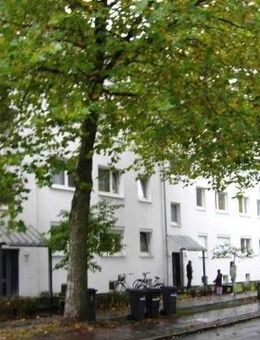 Schöne 2,5-Zimmer-Wohnung mit Balkon - Bremen