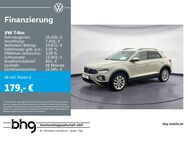 VW T-Roc, 1.5 TSI Life Digital, Jahr 2023 - Mössingen