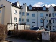 Helle und moderne 2-Zimmer-Wohnung mit Balkon, Einbauküche & Stellplatz in Lindenthal - Leipzig