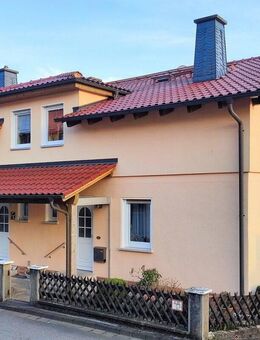 Rödental, 2 Fam.Hs. +Nebenhaus mit ELW - Rödental