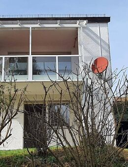 Familienglück! Ein- bis Zweifamilienhaus, mit großem Garten, Garage, in sonniger Ortsrandlage von Ostf.-Nellingen - Ostfildern