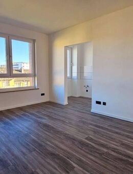 Kernsanierte 2 Zimmer Wohnung + Balkon + Keller - Heiligenhaus