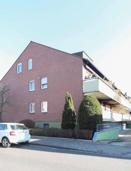Rosellerheide: Großzügige 4-Zi.-Whg. mit Sonnen-Loggia und 2 Stellplätzen - Neuss
