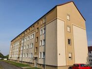 Sanierte Dreiraumwohnung in schöner Wohnlage mit Einbauküche! - Crimmitschau