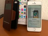 Apple iPhone 6 - 16GB - Silber ohne Simlock mit Hülle - Arnstadt