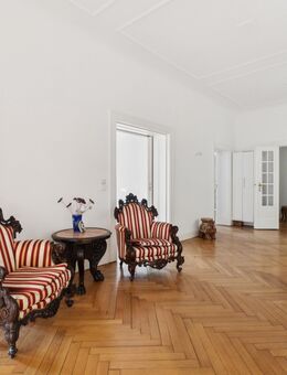 Exklusiv Wohnen in Top-Lage - Sanierte 6-Zimmer-Wohnung mit großzügigem Grundriss - Berlin