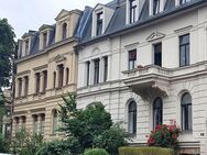 Vermietete Dachgeschosswohnung mit Balkon und viel Platz zum Wohnen in einem repräsentativen Mehrfamilienhaus - Halle (Saale)