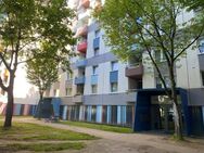 Geräumige 2-Zimmer-Wohnung mit Loggia - Hamburg