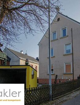 Zweifamilienhaus in Helmbrechts - zentral, aber ruhig gelegen - Helmbrechts
