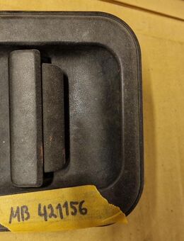 MB421155 Türgriff aussen, Tür hinten links Mitsubishi L300 - Hannover Vahrenwald-List