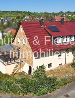TOP-Lage in Gräfenhausen - 2-Familienhaus mit Garten, Garagen und Wintergarten - Birkenfeld (Baden-Württemberg)