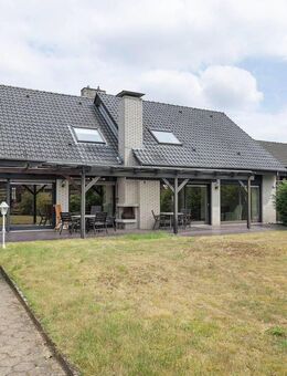 Geräumige Doppelhaushälfte mit zahlreichen Möglichkeiten - Schüttorf