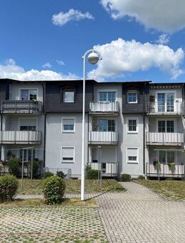 sehr schöne 3-Zimmer- Wohnung mit Balkon und Stellplatz - Schleiz