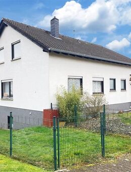 Schönes, freistehendes EFH mit Garage und großem Garten in ruhiger Lage - Wadern