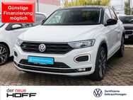 VW T-Roc, 1.5 TSI United R-Line, Jahr 2020 - Troisdorf