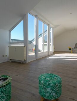 Über den Dächern von Altlindenau: 3-Raum-Wohnung mit uneinsehbarer Loggia und Stellplatz - Leipzig